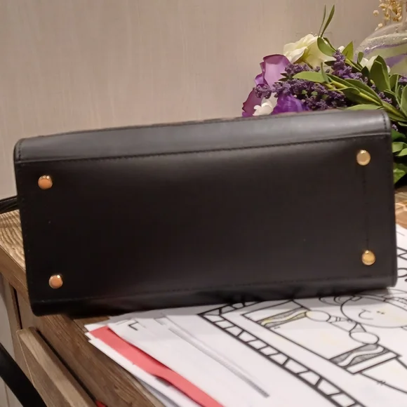 Final Price Reduction!♠️Kate Spade Ellie Crossbody - Picture 3 of 5